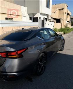 نيسان ألتيما